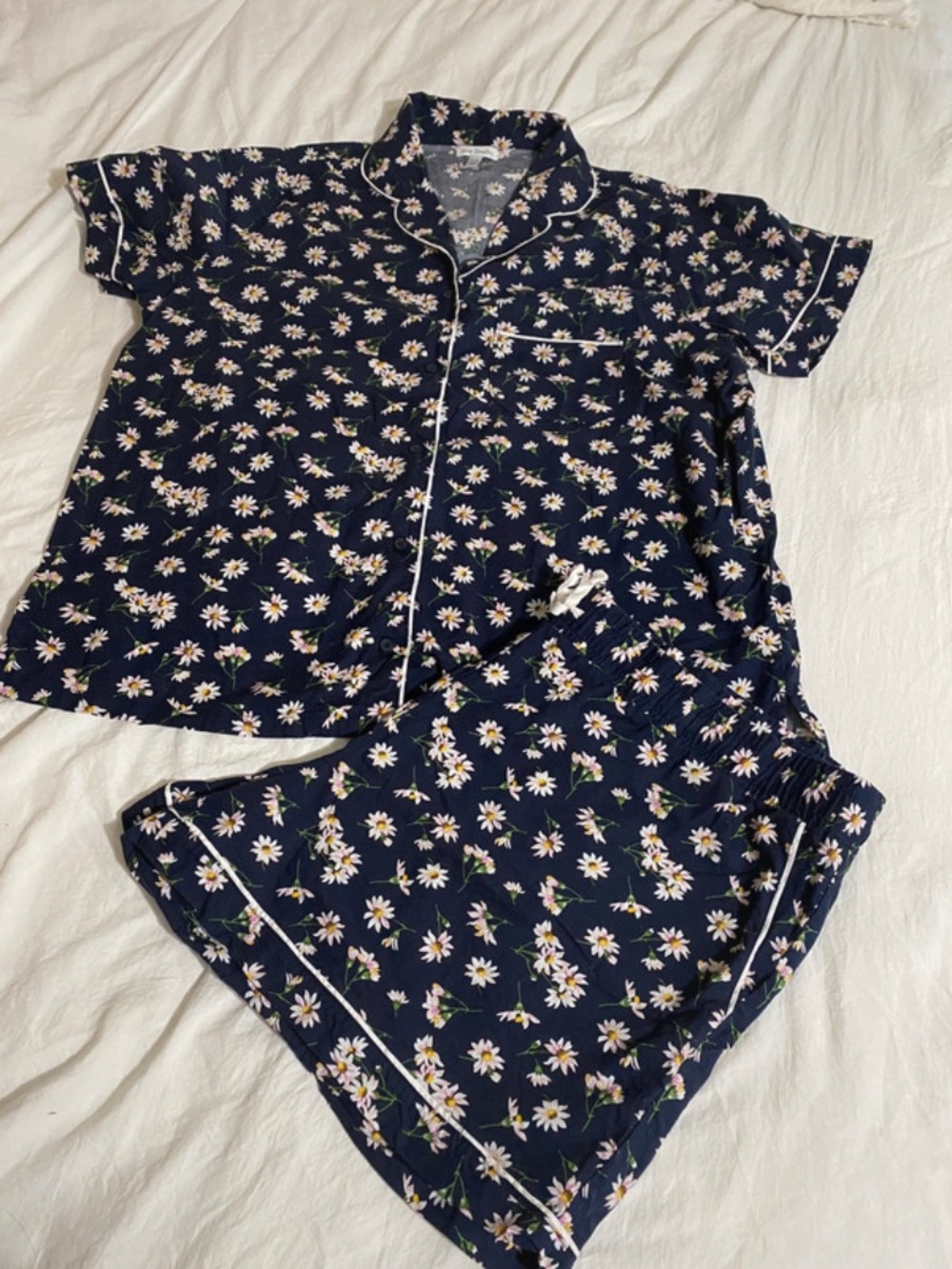 Vera Bradley daisy print pajama top and shirt set size xl